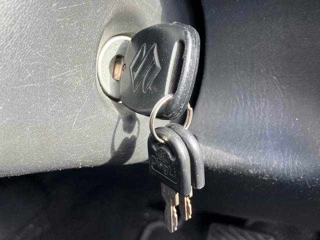 ジムニー ワイルドウインド 4WD ナビ キーレスエントリー 電動格納ミラー シートヒーター MT 盗難防止システム ABS CD DVD再生 ミュージックプレイヤー接続可 Bluetooth ルーフレール アルミホイール(43枚目)