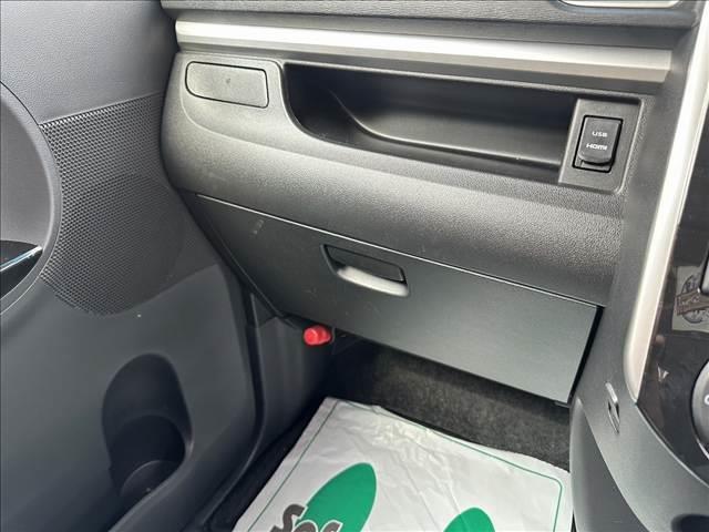 タント カスタムＸ　トップエディションＳＡＩＩ　フルセグナビ　バックカメラ　スマートキー　両側スライド片側電動ドア　衝突被害軽減ブレーキ　ＥＴＣ　ＥＣＳ　ドライブレコーダー　アイドリングストップ　ＨＩＤヘッドライト（20枚目）