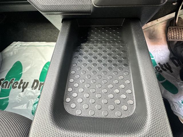 タフト Ｇ　クロムベンチャー　衝突被害軽減ブレーキ　スマートキー　クリアランスソナー　アイドリングストップ　　ＥＣＳ　シートヒーター　ＬＥＤヘッドライト（40枚目）