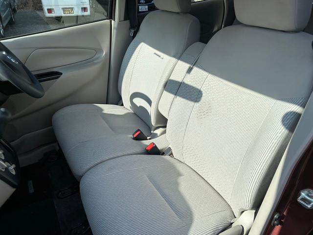 デイズ Ｊ　キーレスエントリー　電動格納ドアミラー　ベンチシート　ＣＶＴ　ＡＢＳ　運転席・助手席エアバック　ＣＤデッキ　衝突安全ボディ　エアコン　パワーステアリング　パワーウィンドウ（9枚目）