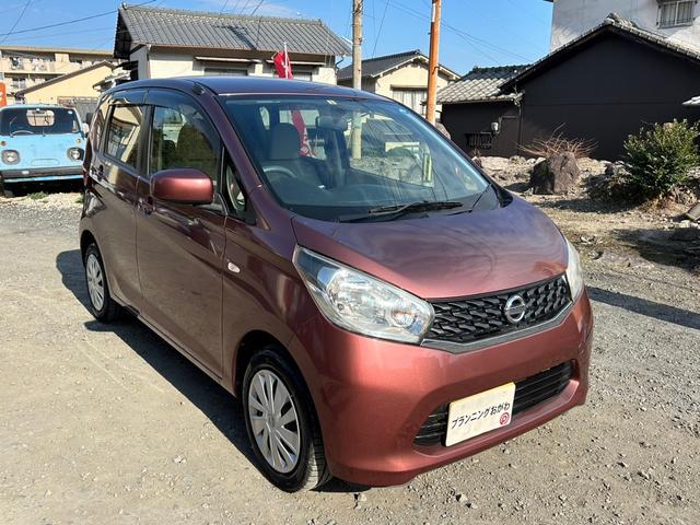 デイズ Ｊ　キーレスエントリー　電動格納ドアミラー　ベンチシート　ＣＶＴ　ＡＢＳ　運転席・助手席エアバック　ＣＤデッキ　衝突安全ボディ　エアコン　パワーステアリング　パワーウィンドウ（14枚目）