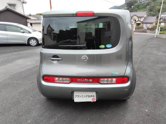 キューブ １５Ｘ　禁煙車　アイドリングストップ　インテリジェントキー　プッシュスターター　ベンチシート　電動格納ドアミラー　ＡＢＳ　運転席・助手席エアバック（21枚目）