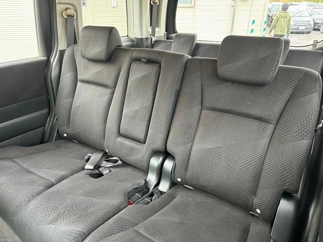 ステップワゴンスパーダ Ｓ　ナビ地デジＴＶ　バックカメラ　Ｂｌｕｅｔｏｏｔｈ　キーレスエントリー　両側電動スライドドア　オートエアコン　電動格納ドアミラー　ＨＩＤヘッドライト　アルミホイール（21枚目）