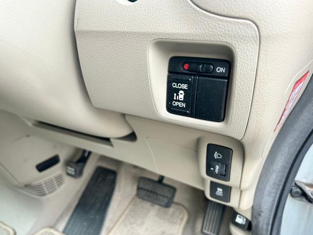 Ｎ－ＢＯＸ Ｇ・Ｌパッケージ　ナビ地デジＴＶ　スマートキー　ＥＴＣ　プッシュスターター　片側電動スライドドア　オートエアコン　電動格納ドアミラー　ベンチシート　アルミホイール（9枚目）