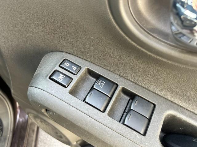 キューブ １５Ｘ　インディゴ＋プラズマ　禁煙車　走行５７５１６ｋｍ　インテリジェントキー　ＥＴＣ　プッシュスターター　オートエアコン　電動格納ドアミラー　ベンチシート（11枚目）
