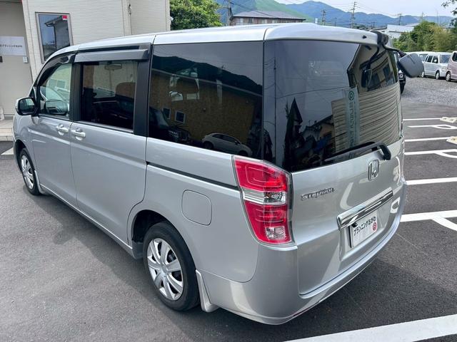 ステップワゴン Ｇ　禁煙車　ナビ地デジ　バックカメラ　ＥＴＣ　キーレスエントリー　電動格納ドアミラー　オートエアコン　両側スライドドア　８人乗り（25枚目）