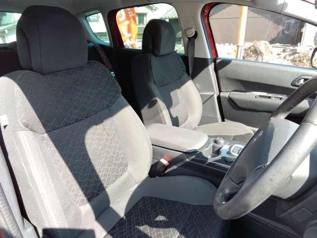 ３００８ プレミアム　後期型　禁煙車　バックカメラ　クルーズコントロール　キーレスエントリー　横滑り防止装置　サイドエアバック付　走行５６０００ｋｍ（16枚目）