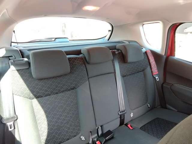 ３００８ プレミアム　後期型　禁煙車　バックカメラ　クルーズコントロール　キーレスエントリー　横滑り防止装置　サイドエアバック付　走行５６０００ｋｍ（17枚目）