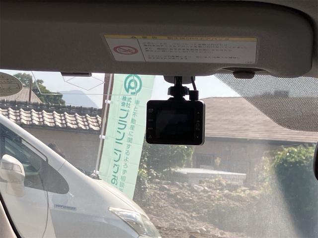 アクア Ｓ　ナビ地デジＴＶ　バックカメラ　ＥＴＣ　ドライブレコーダー　スマートキー　プッシュスターター　電動格納ドアミラー　オートライト　純正１６インチアルミホイール（7枚目）