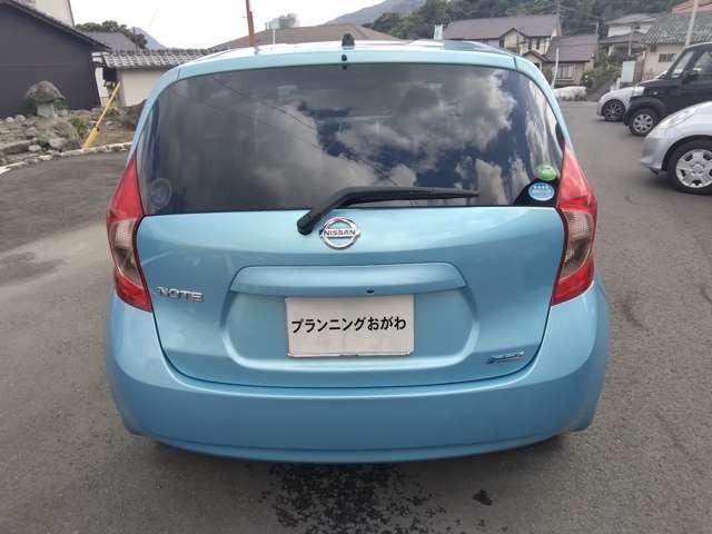 ノート Ｘ　禁煙車　アイドリングストップ　ナビ地デジＴＶ　インテリジェントキー　プッシュスターター　電動格納ドアミラー　走行７３０００ｋｍ　車検令和８年１０月　取扱説明書（24枚目）