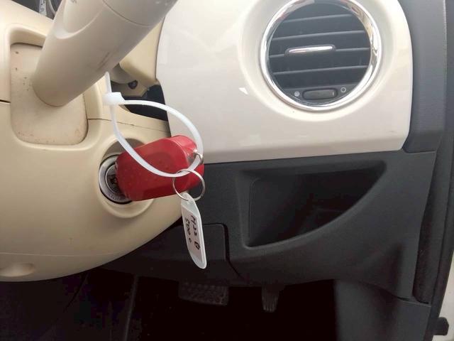 ５００Ｃ １．２　８Ｖ　ポップ　禁煙車　車検２年付　タイミングベルト・ウォーターポンプ交換　デュアロジック整備キャリブレーション渡　ナビ地デジＴＶ　キーレスエントリー　アルミホイール（9枚目）
