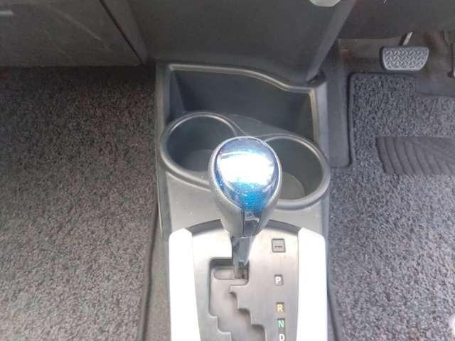 アクア Ｓ　車検２年付　タイヤ４本新品　令和６年８月ＨＶバッテリー交換済　ナビ地デジＴＶ　バックカメラ　ＥＴＣ　ドライブレコーダー　スマートキー　プッシュスターター　シートヒーター（14枚目）