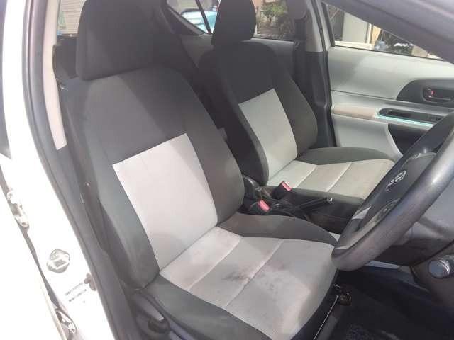 アクア Ｓ　車検２年付　タイヤ４本新品　令和６年８月ＨＶバッテリー交換済　ナビ地デジＴＶ　バックカメラ　ＥＴＣ　ドライブレコーダー　スマートキー　プッシュスターター　シートヒーター（18枚目）