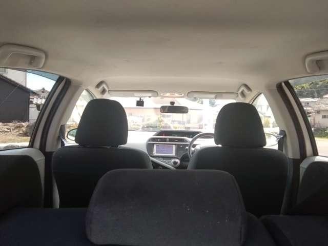 アクア Ｓ　車検２年付　タイヤ４本新品　令和６年８月ＨＶバッテリー交換済　ナビ地デジＴＶ　バックカメラ　ＥＴＣ　ドライブレコーダー　スマートキー　プッシュスターター　シートヒーター（20枚目）