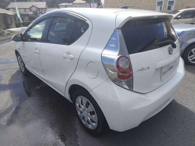 アクア Ｓ　車検２年付　タイヤ４本新品　令和６年８月ＨＶバッテリー交換済　ナビ地デジＴＶ　バックカメラ　ＥＴＣ　ドライブレコーダー　スマートキー　プッシュスターター　シートヒーター（27枚目）