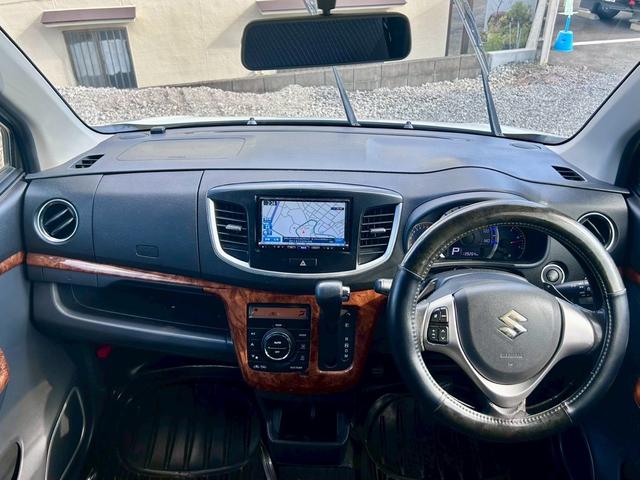 ワゴンＲスティングレー Ｔ　禁煙車　ナビ地デジＴＶ　Ｂｌｕｅｔｏｏｔｈ　スマートキー　プッシュスターター　禁煙車　ナビ地デジＴＶ　Ｂｌｕｅｔｏｏｔｈ　スマートキー　プッシュスターヘッドライト　社外アルミホイール　車検令和８年８月（6枚目）