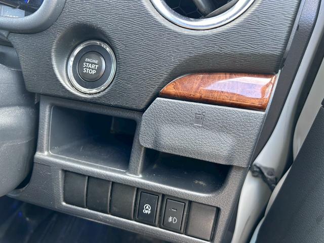 ワゴンＲスティングレー Ｔ　禁煙車　ナビ地デジＴＶ　Ｂｌｕｅｔｏｏｔｈ　スマートキー　プッシュスターター　禁煙車　ナビ地デジＴＶ　Ｂｌｕｅｔｏｏｔｈ　スマートキー　プッシュスターヘッドライト　社外アルミホイール　車検令和８年８月（8枚目）