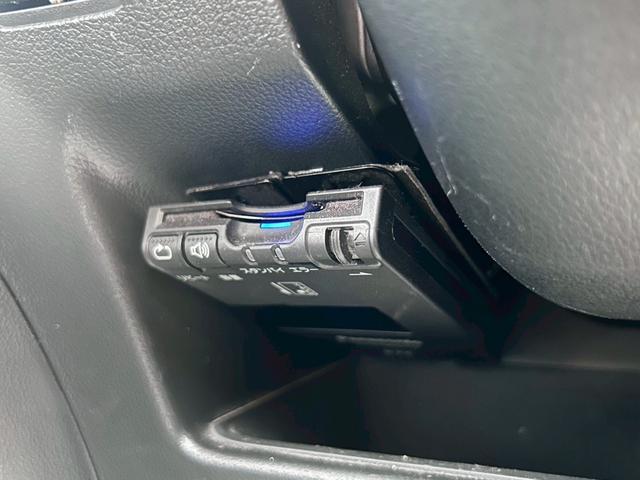 Ｎ－ＢＯＸカスタム Ｇ　４ＷＤ　車検２年付　禁煙車　片側電動スライドドア　スマートキー　ＥＴＣ　プッシュスターター　電動格納ドアミラー　ベンチシート　ＨＩＤヘッドライト　純正エアロ　純正アルミホイール（10枚目）