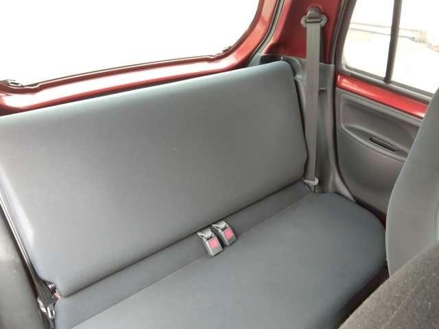 エッセ D 5速ミッション 車検2年付 走行110159km 禁煙車 CDデッキ 運転席助手席エアバック(13枚目)