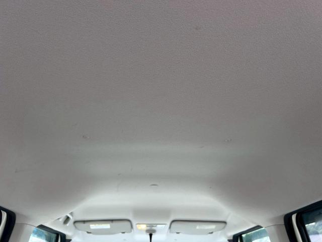 Ｎ－ＢＯＸ Ｇ・Ｌパッケージ　禁煙車　ナビ地デジＴＶ　バックカメラ　片側電動スライドドア　スマートキー　プッシュスターター　白革調シートカバー　社外アルミホイール　車検２年付（13枚目）