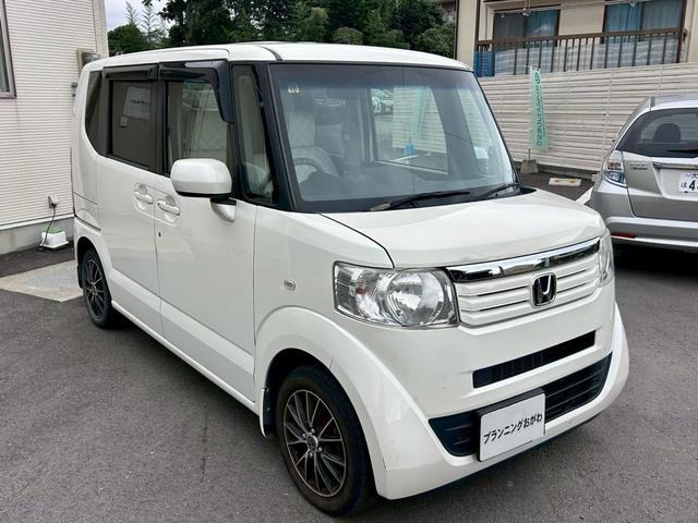 Ｎ－ＢＯＸ Ｇ・Ｌパッケージ　禁煙車　ナビ地デジＴＶ　バックカメラ　片側電動スライドドア　スマートキー　プッシュスターター　白革調シートカバー　社外アルミホイール　車検２年付（17枚目）
