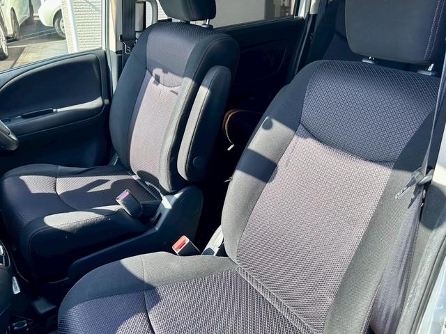 セレナ ハイウェイスター Vセレクション 禁煙車 後席モニター ナビ地デジTV バックカメラ Bluetooth インテリジェントキー ETC プッシュスターター 両側電動スライドドア 社外アルミ アイドリングストップ(22枚目)