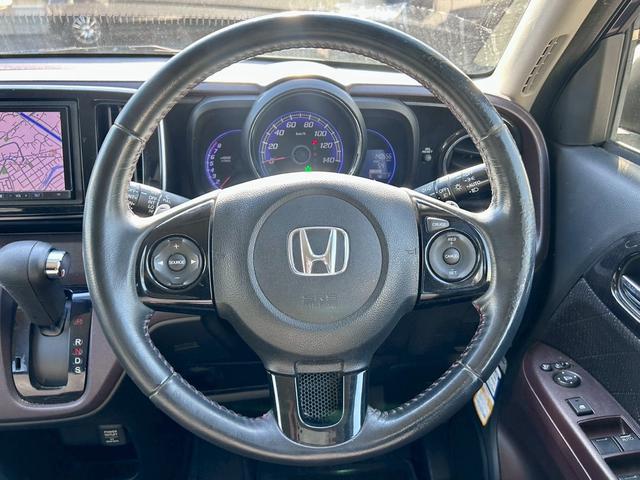 Ｎ－ＯＮＥ プレミアム　ツアラー・Ｌパッケージ　４ＷＤターボ　禁煙車　ナビ地デジＴＶ　バックカメラ　Ｂｌｕｅｔｏｏｔｈ　スマートキー　ＥＴＣ　プッシュスターター　ＨＩＤヘッドライト　純正アルミ（14枚目）