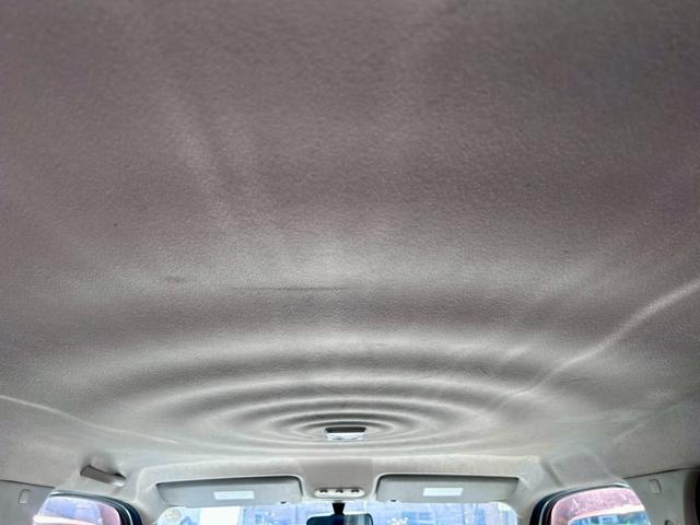 キューブ ライダー 禁煙車 走行69030km ナビ地デジTV インテリジェントキー ベンチシート 黒革調シートカバー ダウンサス 純正エアロ 純正アルミホイール(16枚目)