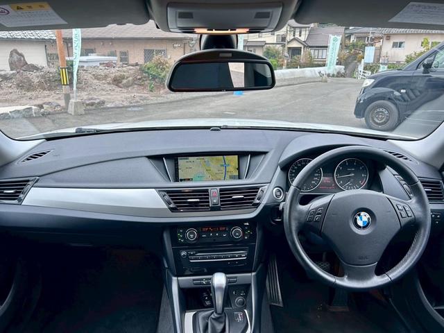 X1 sDrive 18i 禁煙車 純正ナビ バックカメラ ETC スマートキー スペアーキー有 HIDヘッドライト 純正アルミホイール 車検令和8年5月 走行85699km(6枚目)