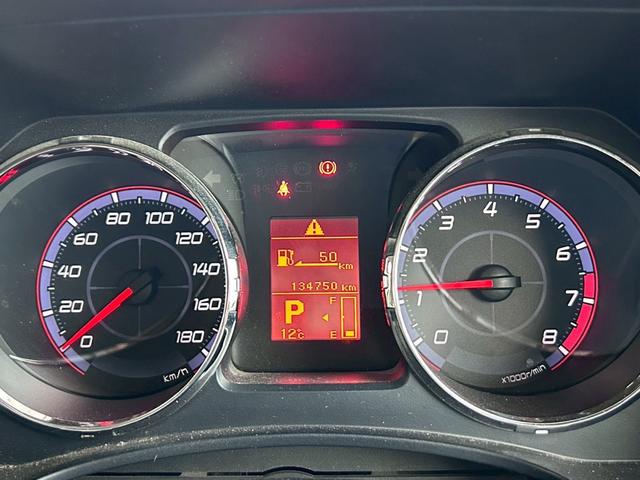 デリカＤ：５ シャモニー　車検２年付　８人乗り　ナビ地デジＴＶ　サイド・フロント・バックカメラ　ＥＴＣ　スマートキー　両側電動スライドドア　クルーズコントロール　ＨＩＤヘッドライト　純正アルミホイール（13枚目）