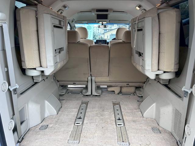 デリカＤ：５ シャモニー　車検２年付　８人乗り　ナビ地デジＴＶ　サイド・フロント・バックカメラ　ＥＴＣ　スマートキー　両側電動スライドドア　クルーズコントロール　ＨＩＤヘッドライト　純正アルミホイール（17枚目）