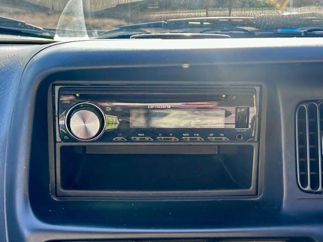 ハイゼットカーゴ スペシャル　ハイルーフ　車検２年付　オートマ車　ＵＳＢ付ＣＤステレオ　エアコン付　両側スライドドア（7枚目）