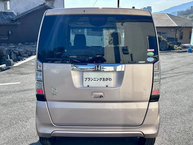 Ｎ－ＢＯＸ Ｇ・Ｌパッケージ　禁煙車　車検２年付　片側電動スライドドア　スマートキー　プッシュスターター　電動格納ドアミラー　オートエアコン　ベンチシート　純正アルミホイール（24枚目）