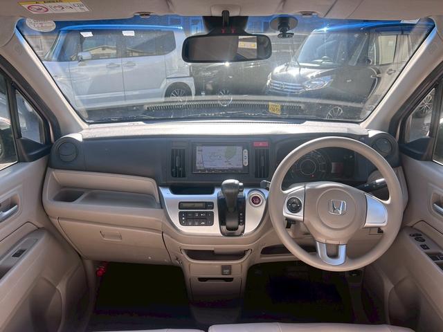 Ｎ－ＷＧＮ Ｇ・Ａパッケージ　禁煙車　車検２年付　衝突軽減ブレーキ　ナビ地デジＴＶ　バックカメラ　Ｂｌｕｅｔｏｏｔｈ　革調シートカバー　スマートキー　プッシュスターター　ＨＩＤヘッドライト　社外アルミホイール（6枚目）