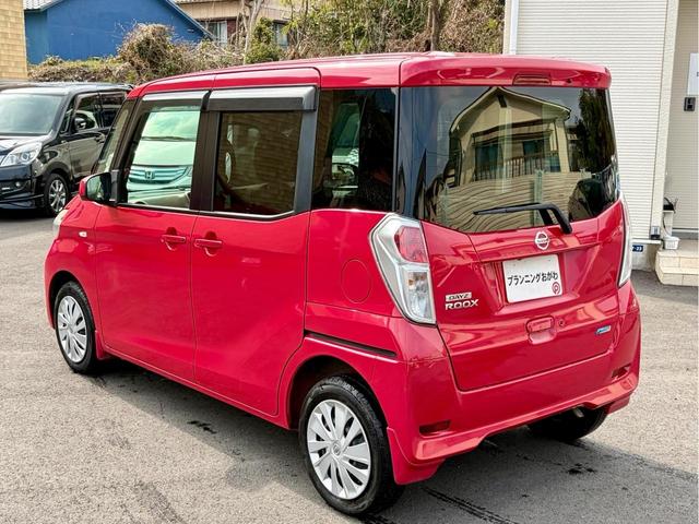 デイズルークス Ｘ　禁煙車　車検２年付　アラウンドビューモニター　ナビ地デジＴＶ　インテリジェントキー　ＥＴＣ　片側電動スライドドア　ベンチシート　オートエアコン　電動格納ドアミラー（25枚目）