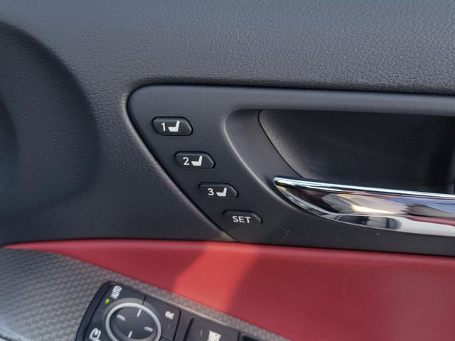 ＩＳ ＩＳ３００ｈ　Ｆスポーツ　ＴＲＤエアロ　マフラー　本革　サンルーフ　ＬＥＤライト＆フォグ　専用１８インチＡＷ　３６０度ドラレコ　Ｂｌｕｅｔｏｏｔｈ　ＵＳＢ　ＴＶキット　シートＡＣ　シートメモリー　クルコン　パドルシフト（8枚目）