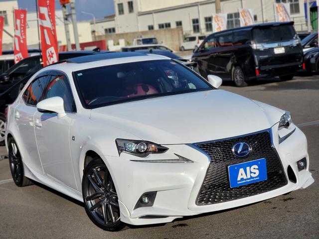 ＩＳ ＩＳ３００ｈ　Ｆスポーツ　ＴＲＤエアロ　マフラー　本革　サンルーフ　ＬＥＤライト＆フォグ　専用１８インチＡＷ　３６０度ドラレコ　Ｂｌｕｅｔｏｏｔｈ　ＵＳＢ　ＴＶキット　シートＡＣ　シートメモリー　クルコン　パドルシフト（18枚目）