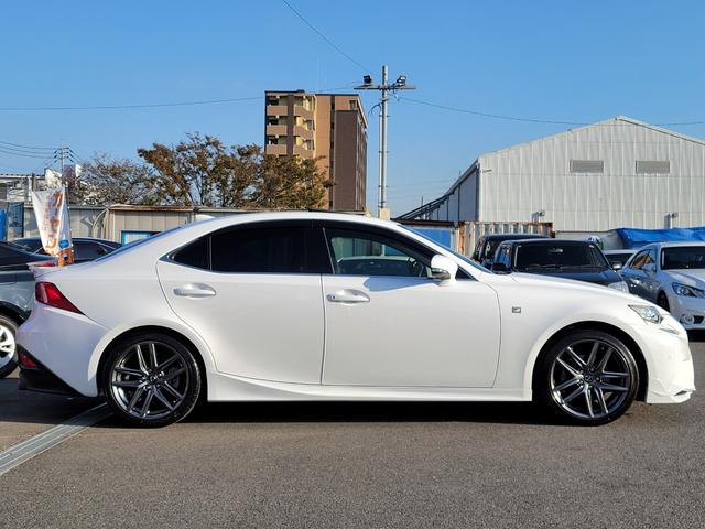 ＩＳ ＩＳ３００ｈ　Ｆスポーツ　ＴＲＤエアロ　マフラー　本革　サンルーフ　ＬＥＤライト＆フォグ　専用１８インチＡＷ　３６０度ドラレコ　Ｂｌｕｅｔｏｏｔｈ　ＵＳＢ　ＴＶキット　シートＡＣ　シートメモリー　クルコン　パドルシフト（21枚目）