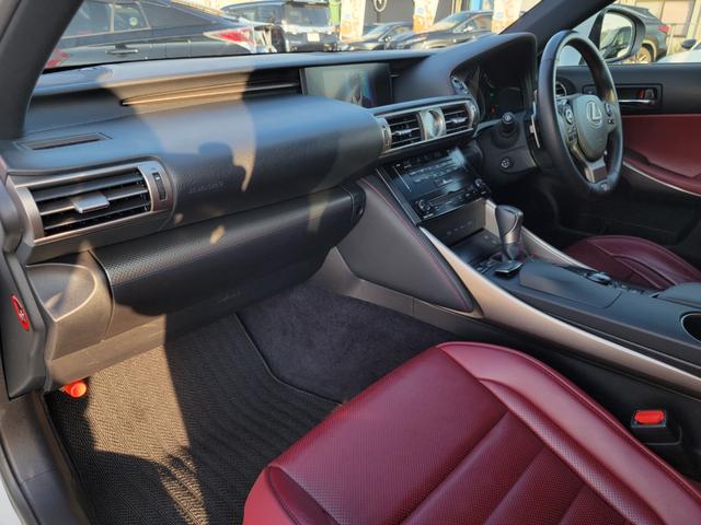 ＩＳ ＩＳ３００ｈ　Ｆスポーツ　ＴＲＤエアロ　マフラー　本革　サンルーフ　ＬＥＤライト＆フォグ　専用１８インチＡＷ　３６０度ドラレコ　Ｂｌｕｅｔｏｏｔｈ　ＵＳＢ　ＴＶキット　シートＡＣ　シートメモリー　クルコン　パドルシフト（57枚目）