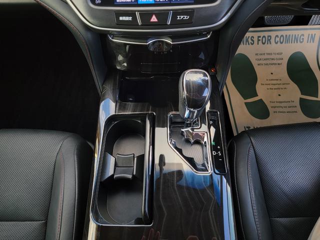 クラウンハイブリッド アスリートG 後期モデル 黒本革 スパッタリング18インチAW LEDライト&フォグ Bluetooth USB TVキット 電動サンシェード イージークローザー ドラレコ 衝突軽減 レーダークルーズ BSM(41枚目)