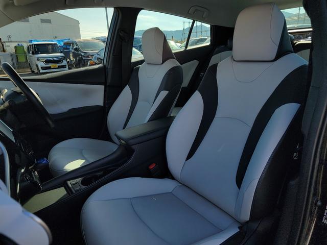 プリウス Sツーリングセレクション 後期モデル メモリーナビ Bカメラ Bluetooth ドラレコ ETC シートヒーター LEDライト&フォグ トヨタセーフティセンス 衝突軽減ブレーキ 車線逸脱制御 オートマチックHB クルコン(8枚目)