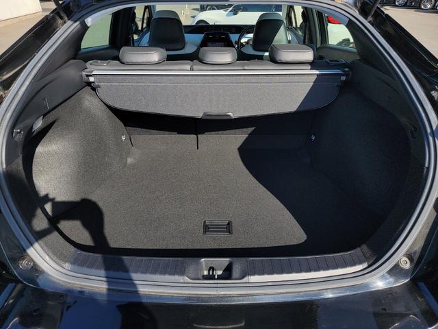 プリウス Sツーリングセレクション 後期モデル メモリーナビ Bカメラ Bluetooth ドラレコ ETC シートヒーター LEDライト&フォグ トヨタセーフティセンス 衝突軽減ブレーキ 車線逸脱制御 オートマチックHB クルコン(12枚目)