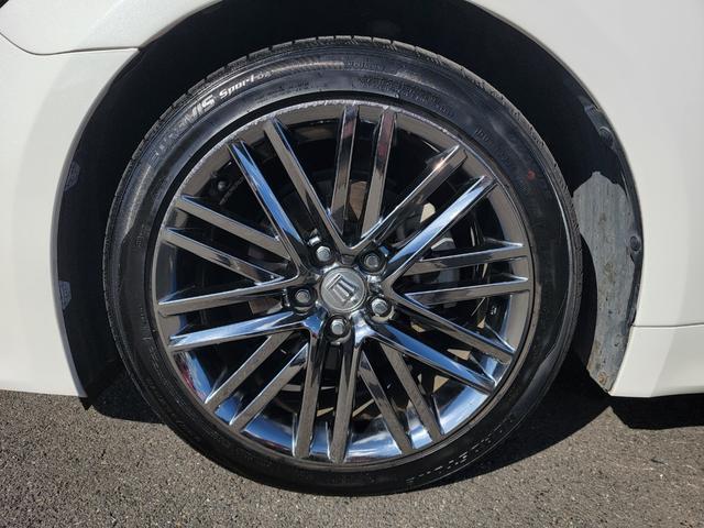 �����Ԃ̃J�X�^�}�C�Y���G�A���A�^�C���z�C�[���A�J�[�i�r�A�h�����R�A�V�[�g�J�o�[�Ȃǂ��C�����������I���ԂƓ����w���ł���ɂ����ł��􏃐��I�v�V�����A�ЊO�i�p�[�c�ǂ�����n�j�I�Z���X�ǂ��d�グ�܂���