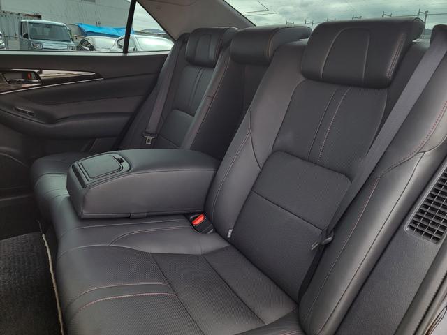 クラウンハイブリッド アスリートＳ　Ｊ－フロンティアリミテッド　禁煙　特別仕様車　専用ブラックスパッタ１８ＡＷ　黒本革　サンルーフ　Ｂｌｕｅｔｏｏｔｈ　ＵＳＢ　ＴＶキット　ドラレコ　ＬＥＤライト＆フォグ　シートＡＣ　ステアリングヒーター　イージークローザー（56枚目）