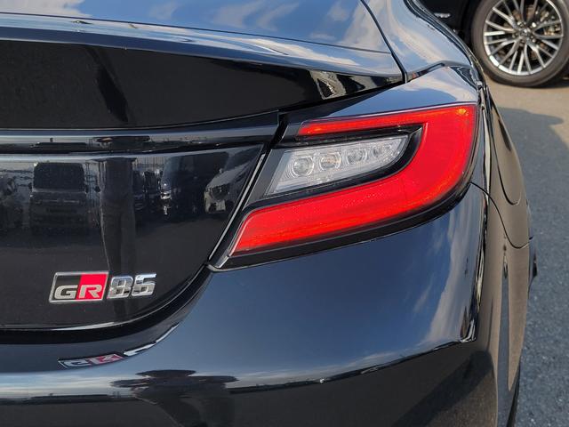 �����\�񐧂ɂ����͂����������O��������邽�߁A���X�̏��k�͗\�񐧂ɂȂ��Ă���܂��B�X�����C�A�p�[�e�[�V�����ݒu�ȂǊ����΍�����{���Ă���܂��B�����X�̍ۂ́A�K�����O�ɂ��\������肢�������܂��B