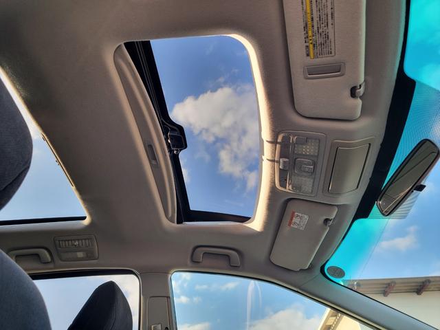 エスティマ ２．４アエラス　Ｇエディション　モデリスタエアロ　車高調　ツインムーンルーフ　両側パワースライド　ＨＤＭＩ　Ｂｌｕｅｔｏｏｔｈ　ＵＳＢ　スマートキー＆プッシュスタート　クルーズコントロール　ステアリングリモコン（13枚目）