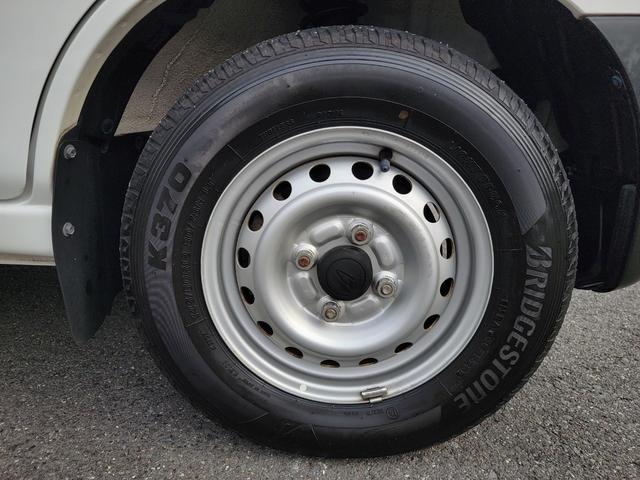 ハイゼットカーゴ ＤＸ　ＣＮＧ車　ＨＫＳ製　バイフューエル　ガソリン走行　天然ガス走行　切替可　長距離走行可　ＣＯ２削減　環境対策　キーレスエントリー　ヘッドライトレベライザー　オーバーヘッドコンソール（22枚目）