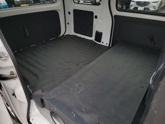 ハイゼットカーゴ ＤＸ　ＣＮＧ車　ＨＫＳ製　バイフューエル　ガソリン走行　天然ガス走行　切替可　長距離走行可　ＣＯ２削減　環境対策　キーレスエントリー　ヘッドライトレベライザー　オーバーヘッドコンソール（41枚目）