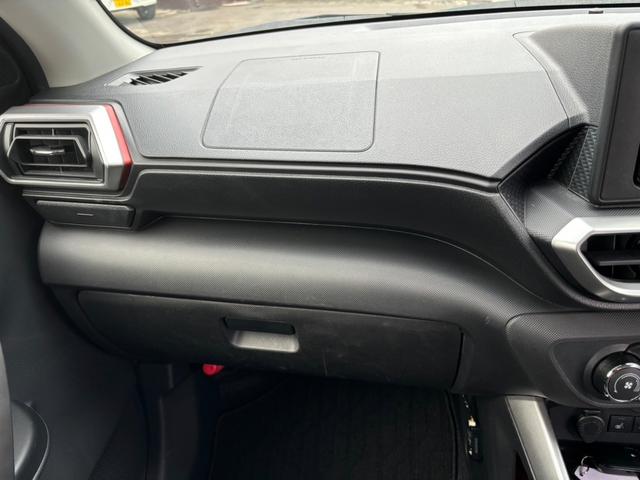 ライズ ハイブリッドＺ　バックカメラ、ステアリングスイッチ、クルーズコントロール、パーキングセンサー、電動パーキングブレーキ、シートヒーター（15枚目）