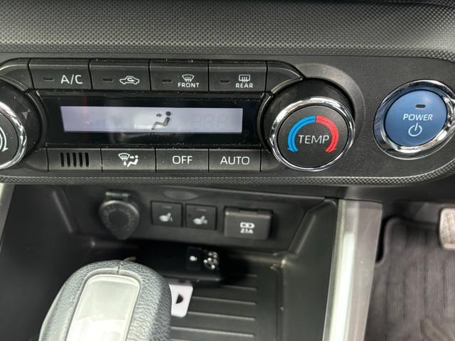 ライズ ハイブリッドＺ　バックカメラ、ステアリングスイッチ、クルーズコントロール、パーキングセンサー、電動パーキングブレーキ、シートヒーター（17枚目）